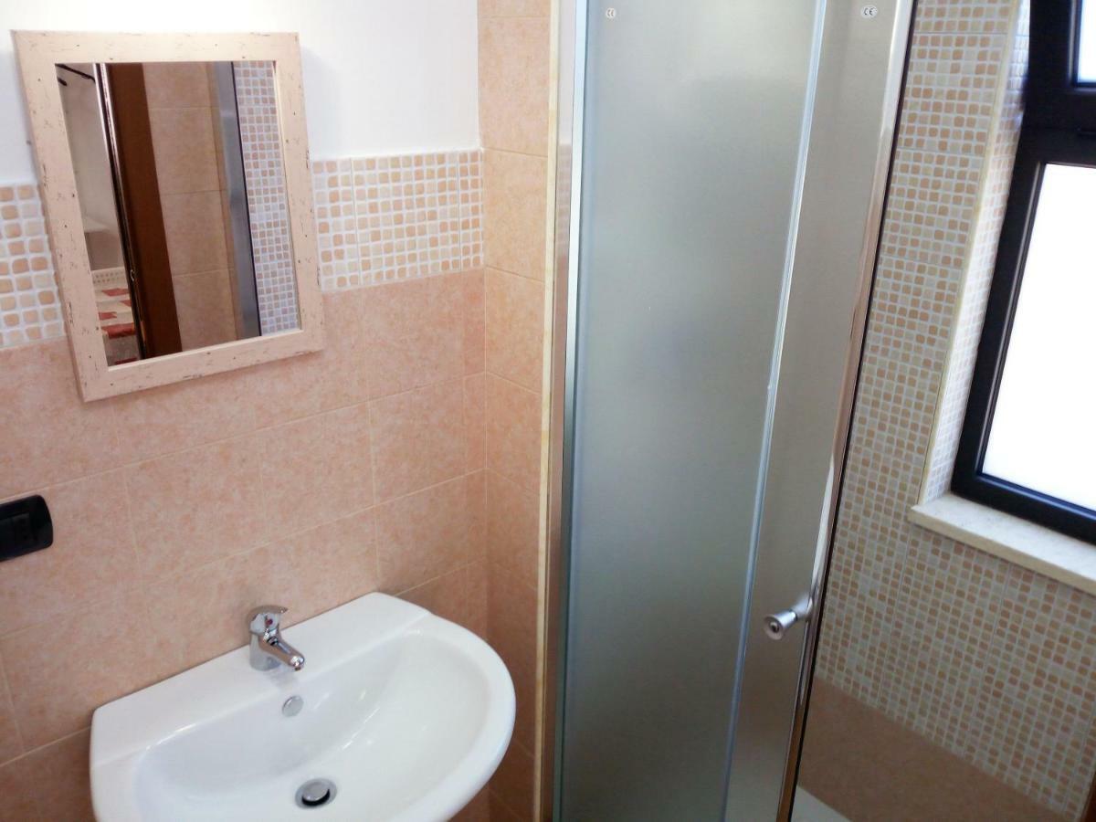 Vittoria Resort Residence-B&B กาลาตีนา ภายนอก รูปภาพ