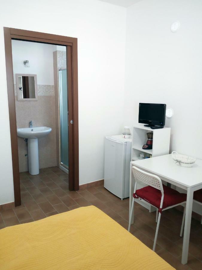 Vittoria Resort Residence-B&B กาลาตีนา ภายนอก รูปภาพ